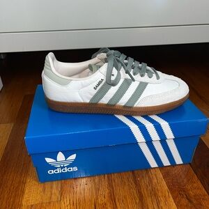 !!NWT adidas Samba OG
Silver Green Putty Mauve (Women's)!!